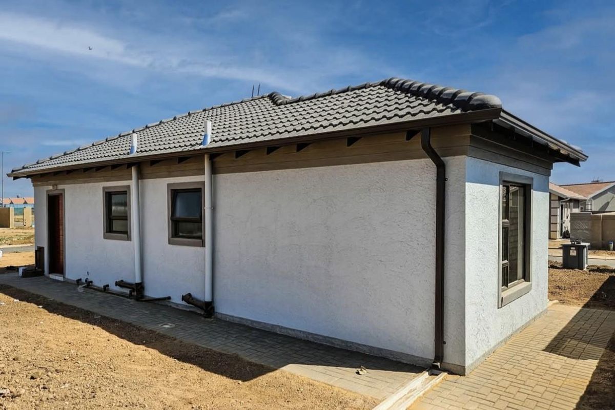 Own a full title home from just R7 500 per month across 3 exciting new developments to choose from. - Photo 2