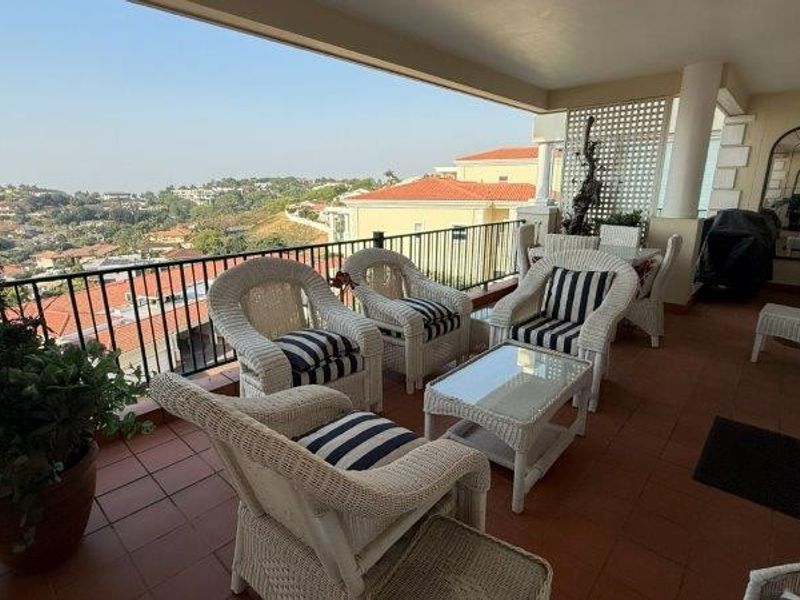 Modern Fully Furnished Apartment in Sought-After La Palma Terraces, La Lucia - Photo 3