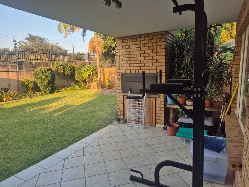 Modern Ground-Floor Townhouse in The Wilds Lifestyle Estate - Photo 2