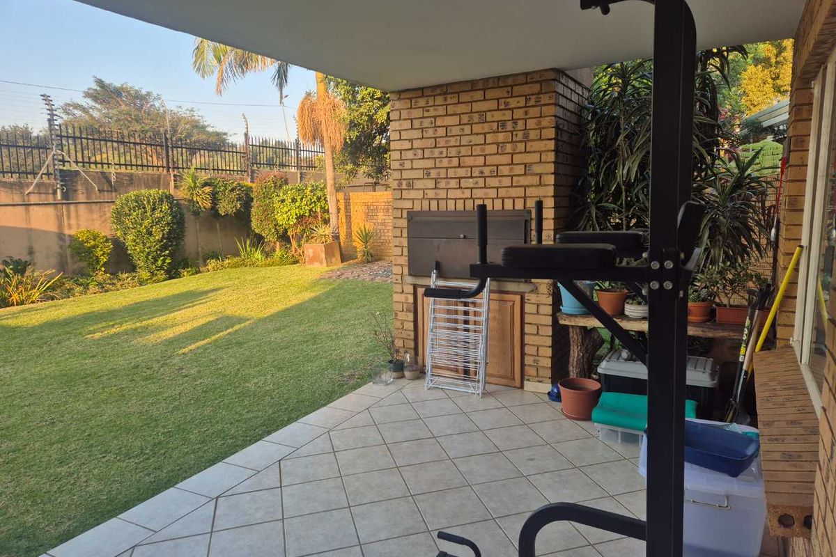 Modern Ground-Floor Townhouse in The Wilds Lifestyle Estate - Photo 2