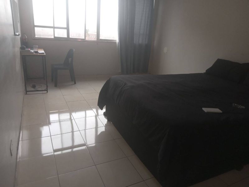 Charming 1-Bedroom Apartment in Prime Location - Photo 7