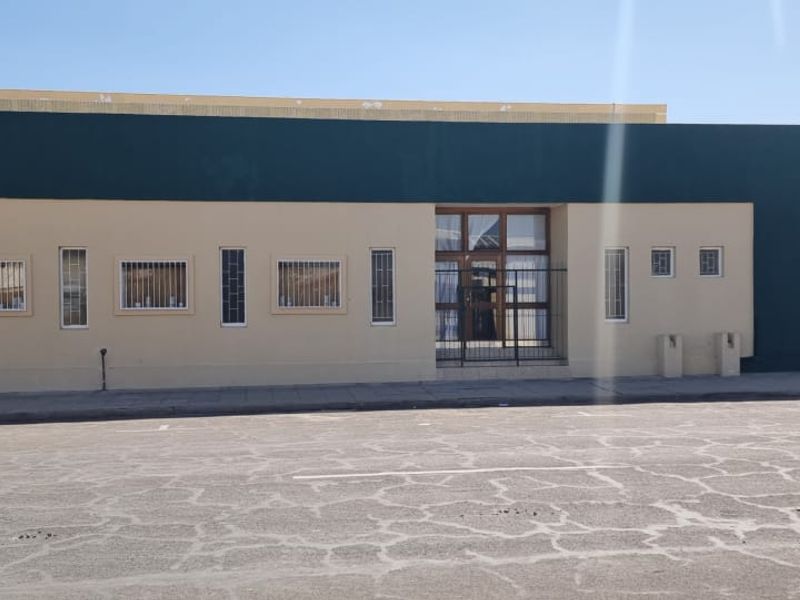 Spacious Warehouse with Office Spaces and Ample Parking: A Prime Investment Opportunity - Photo 3