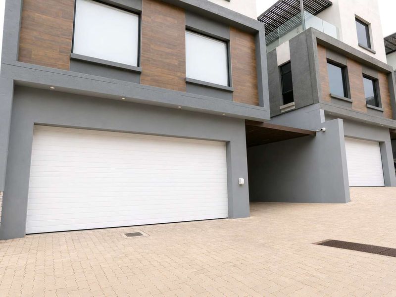 4 Bedroom cluster in Bryanston - Photo 2