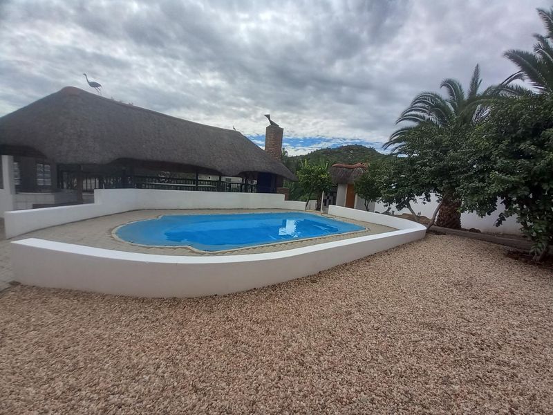 Modern Neat House to Let - Photo 6