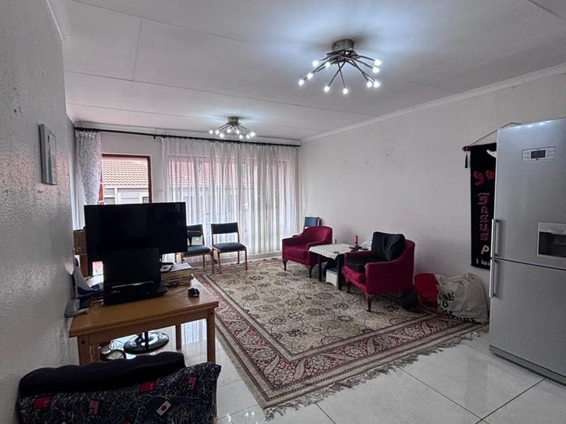 Sophisticated 2-Bedroom Townhouse in Secure Meyersdal Complex - Photo 8