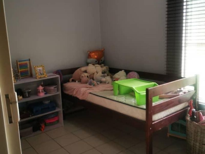 Charming Family Home wiht Excellent Entertainment Features - FOR SALE in Tsumeb - Photo 6