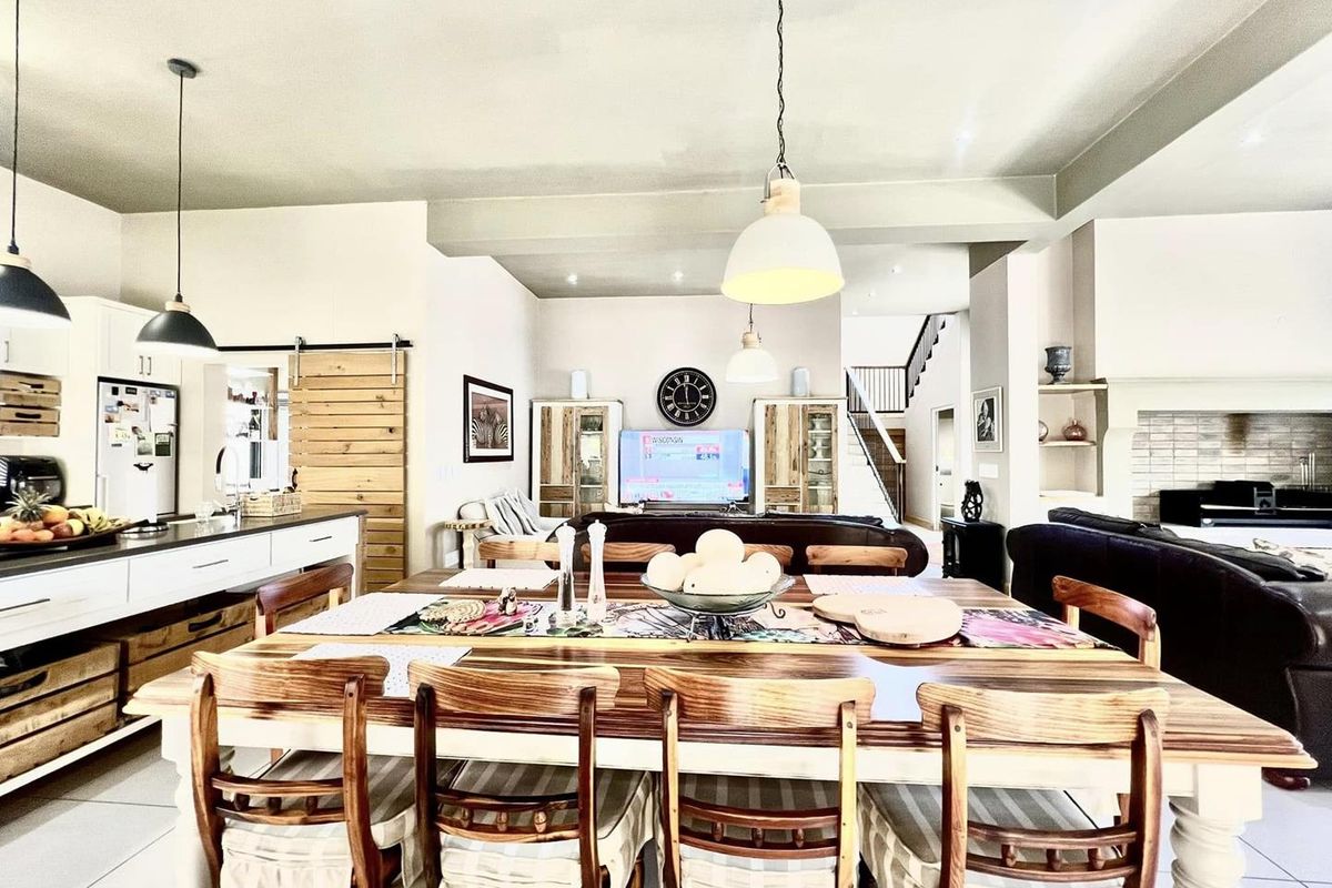 3 Bedroom Townhouse For Sale in Klein Windhoek - Photo 5