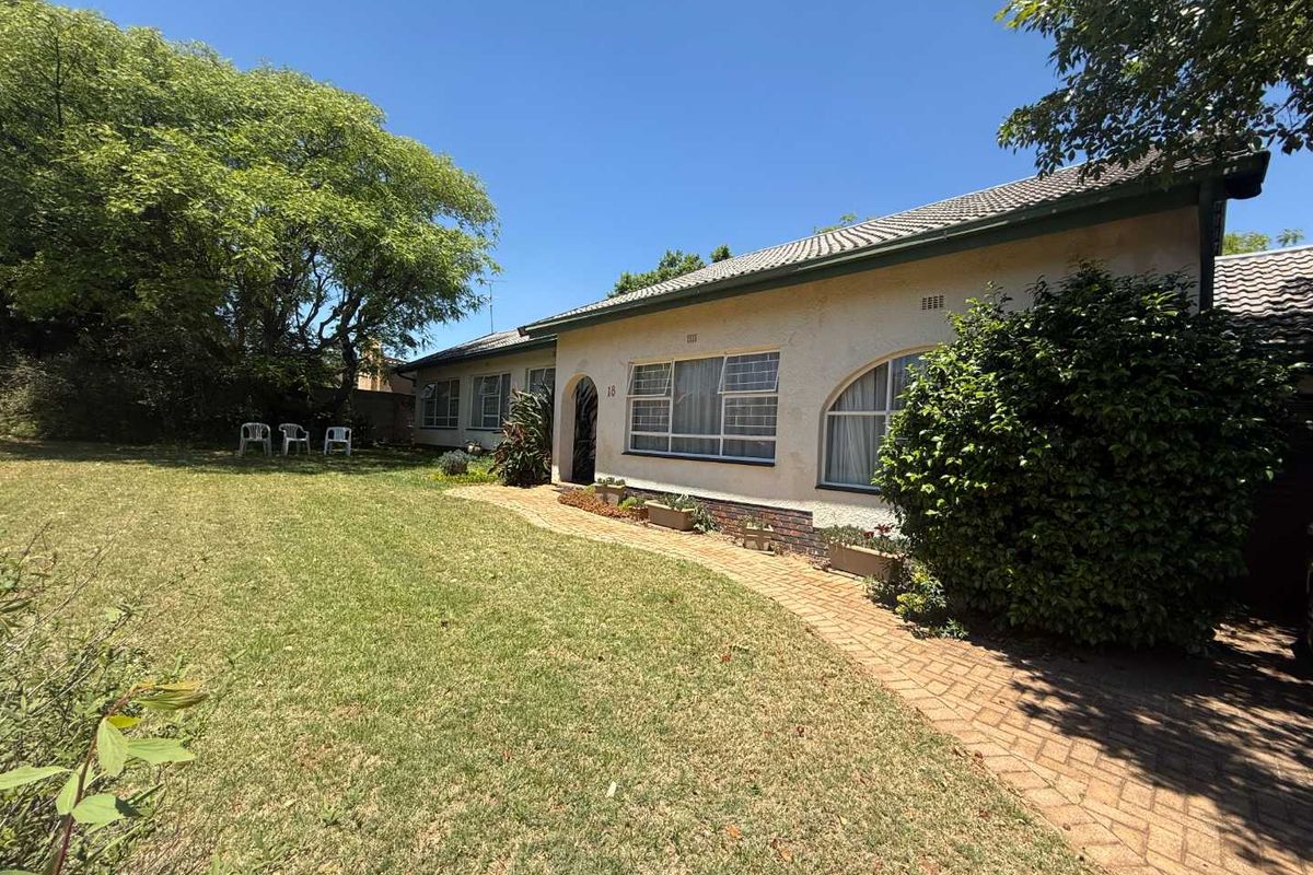 Family Home for Sale – Space, Comfort & Convenience! - Photo 3