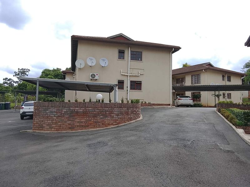 🏡 Modern 2-Bedroom Ground Floor Apartment for Sale in Clarendon – Secure & Move-In Ready - Photo 3