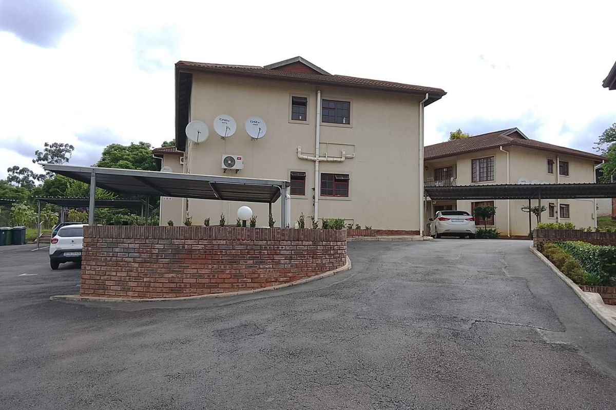 🏡 Modern 2-Bedroom Ground Floor Apartment for Sale in Clarendon – Secure & Move-In Ready - Photo 3