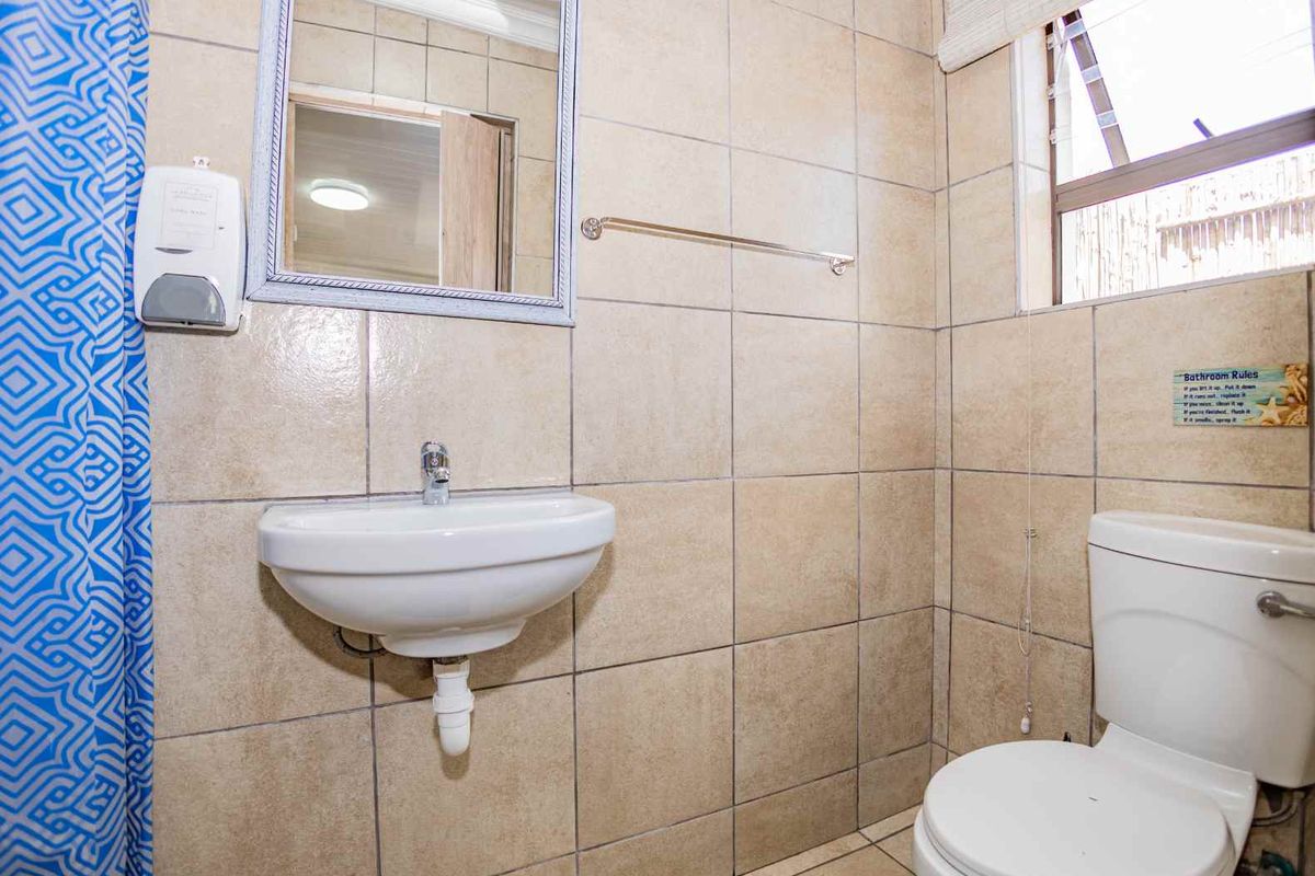 La Bella Vida Self Catering Apartments - Photo 5