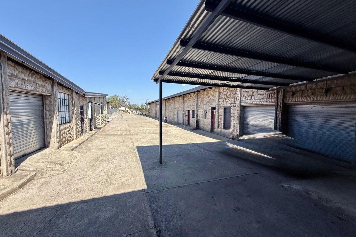 commercial property for sale in Vryheid - Photo 3