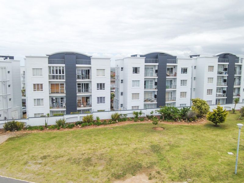 Long term rental  in Reebok - Photo 3