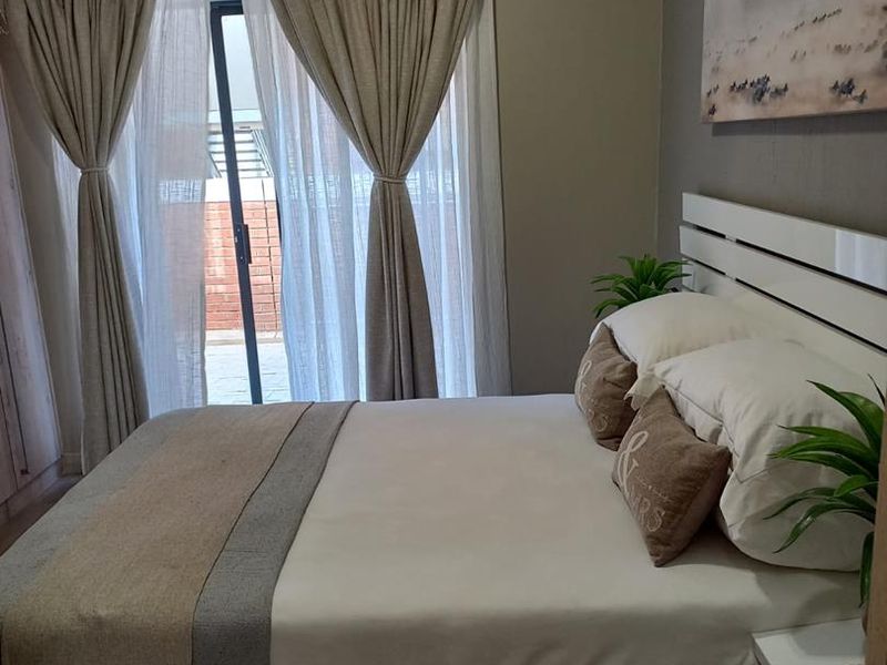 Wildlife meets everyday living - Photo 9