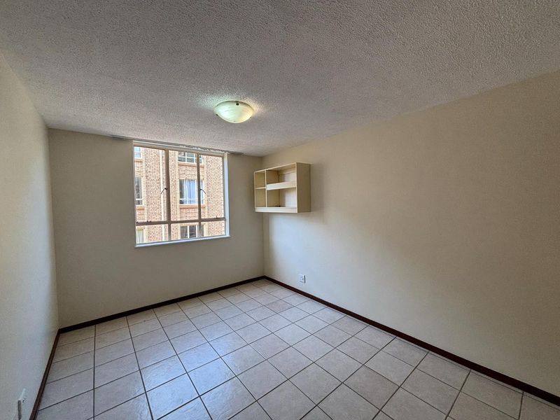 2 Bedroom apartment in Hatfield - Photo 5