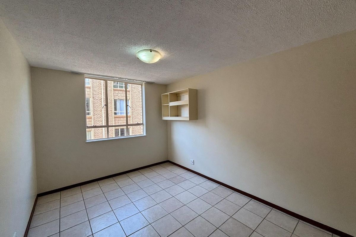 2 Bedroom apartment in Hatfield - Photo 5