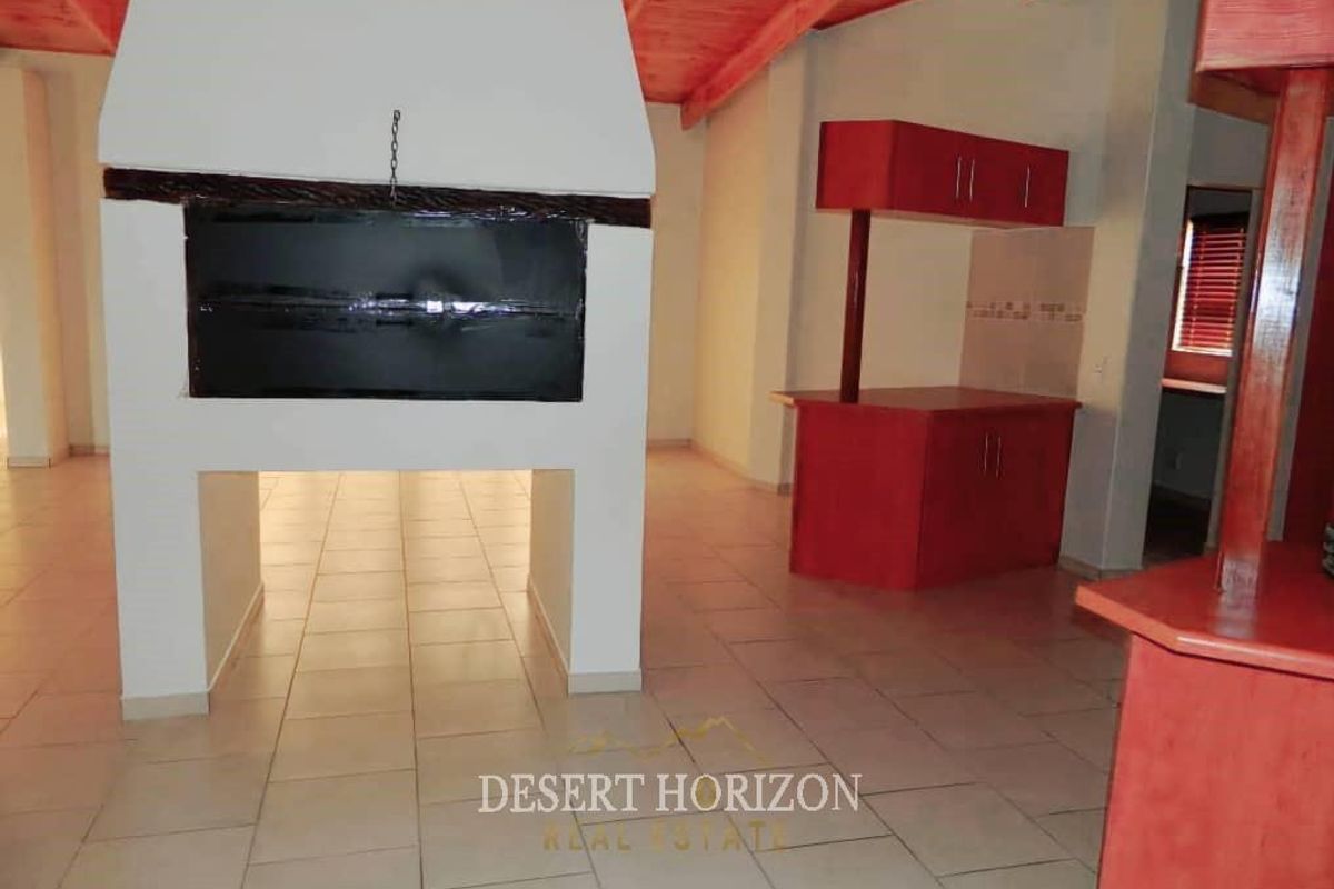 HENTIES BAY, SOUTH DUNE, | 4 BEDROOM HOUSE FOR SALE - Photo 4