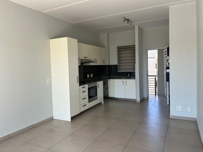 THREE BEDROOM APARTMENTAVAILABLE IN ISABEL ESTATE - Photo 2