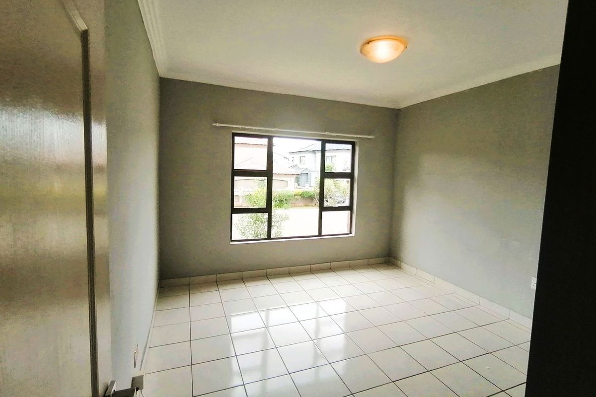 5 Bedroom | 4 Bathroom Home – Security Estate Living - Photo 5