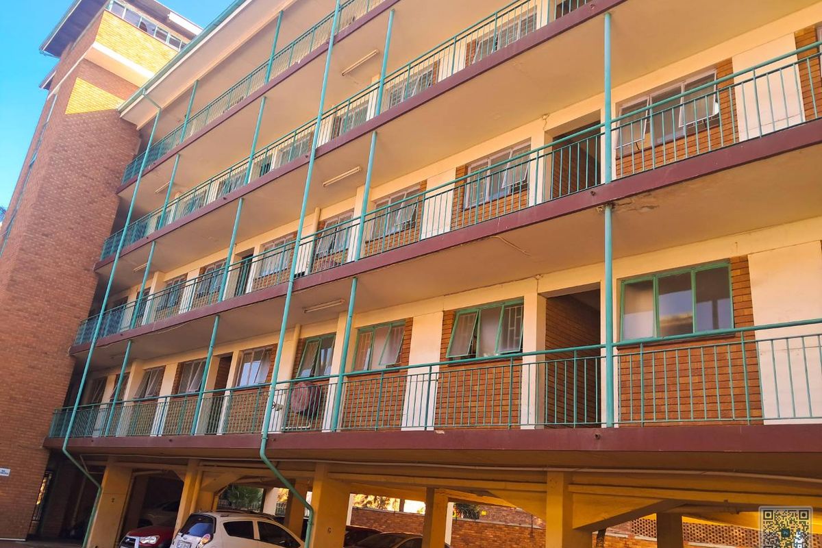 1 Bedroom Apartment In Kalahari Complex In Sunnyside - Photo 2