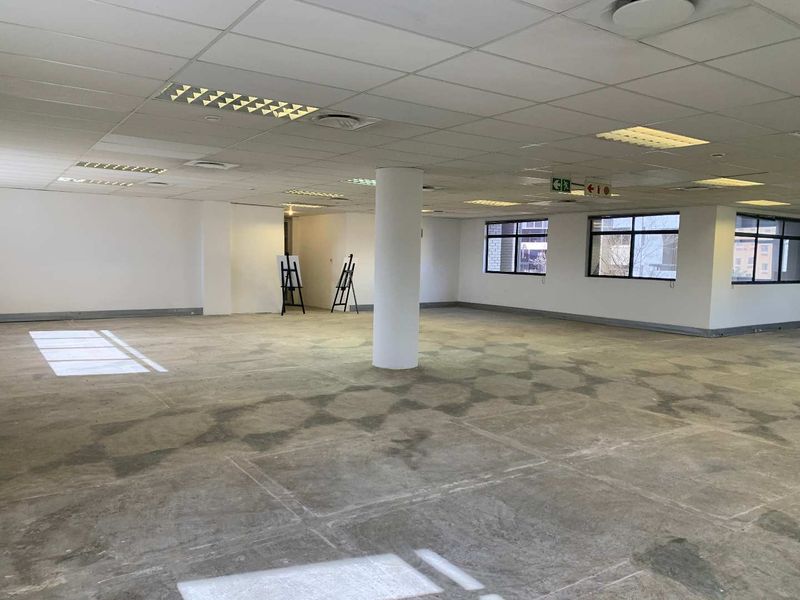 329m2 First Floor Office To Let at 11 Naivasha Road, Sunninghill - Photo 4