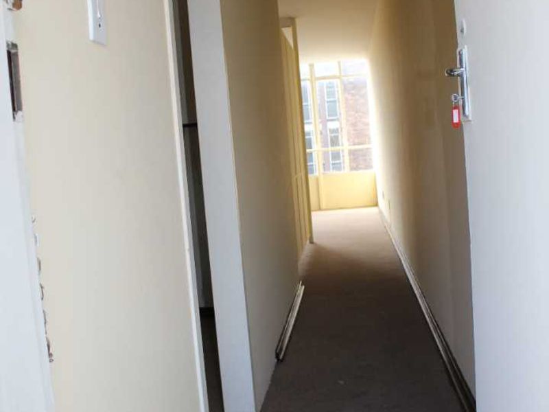 Bachelor Apartment | Louis Mansions, Sunnyside, Pretoria - Photo 3