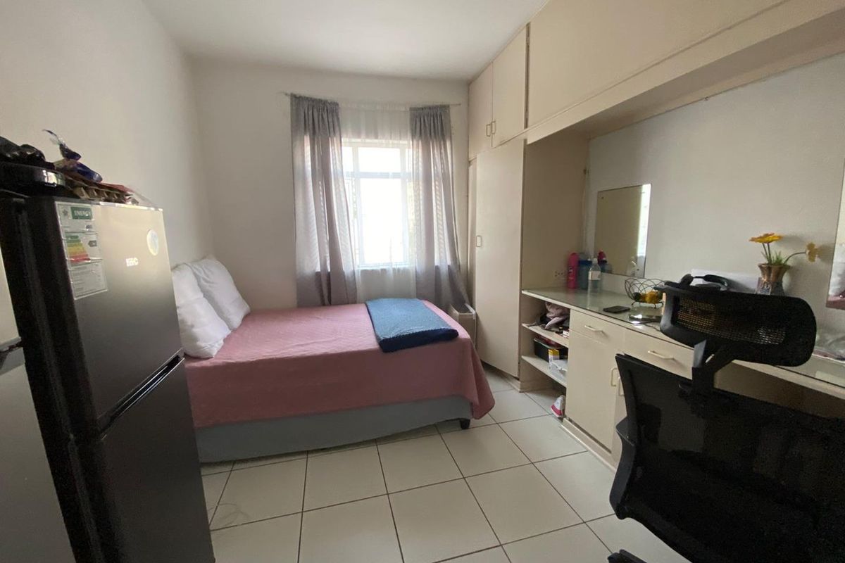 Ready to Move 2 bedroom in a well maintained prime area - Photo 4