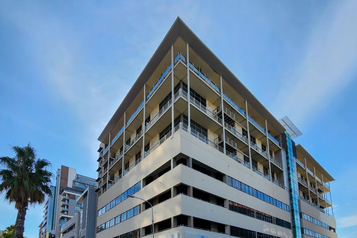 Airbnb-Friendly Loft Apartment in De Waterkant - Photo 4