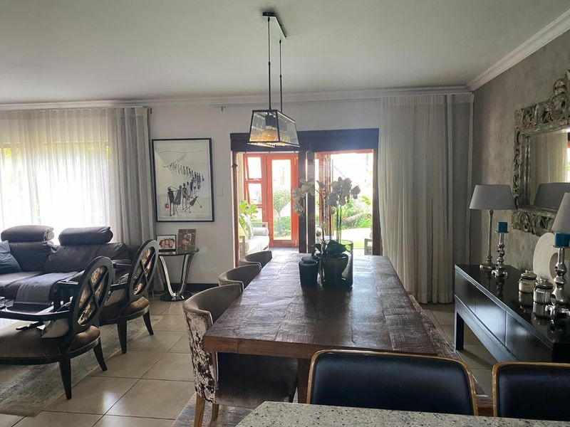 Spacious family home in secure Estate - Photo 9