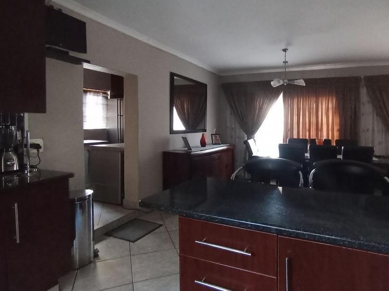 3 Bedroom Home For Sale In Ninapark - Photo 8