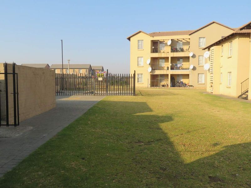 Luxury Living in Albertsdal, Alberton - Photo 3