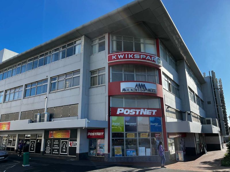 Superb Views & Air Conditioned Offices in Milnerton - Photo 3