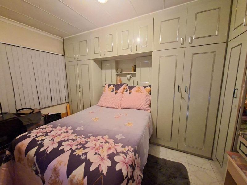 Welcome to your dream home nestled in the heart of Reservoir Hills, Durban. - Photo 7