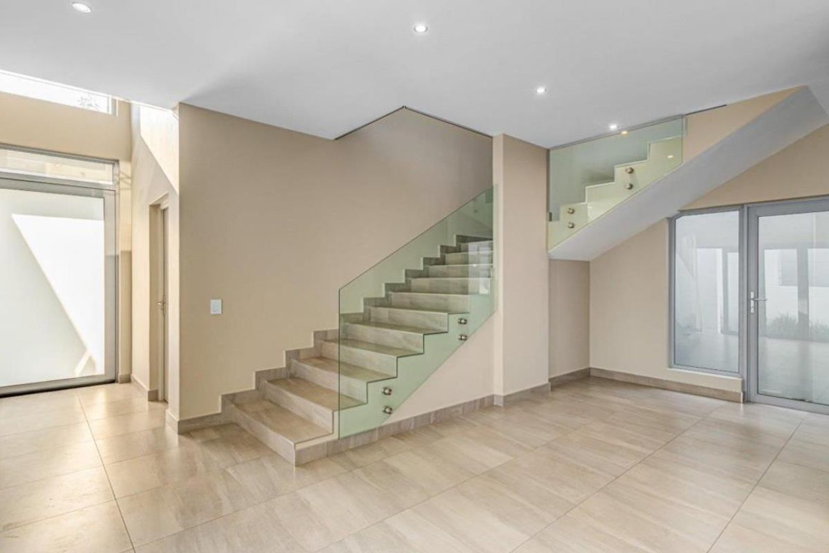 Step into a life where privacy, security, and understated luxury exist in perfect harmony. - Photo 3