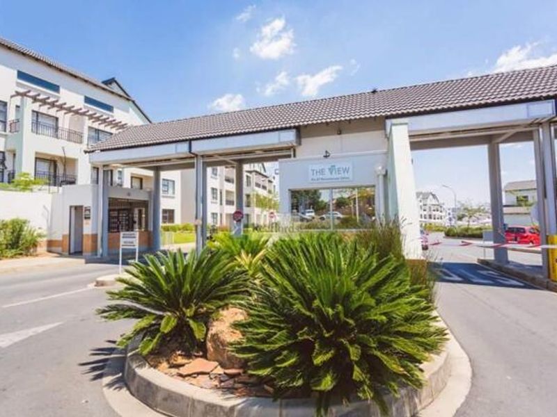 2 Bedroom Loft at the View Estate complex in Dainfern - Photo 1