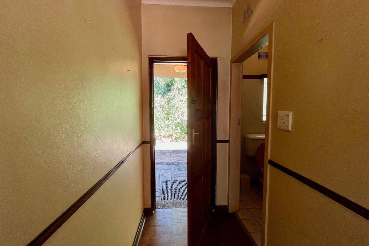 Spacious Family Home with Large Granny Flat for Sale in Villieria – Priced to Sell! - Photo 5