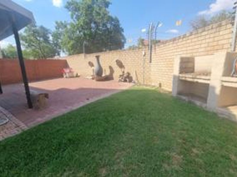 BROOKLANDS LIFESTYLE SECURITY ESTATE: 3 BEDROOM TOWNHOUSE - Photo 7