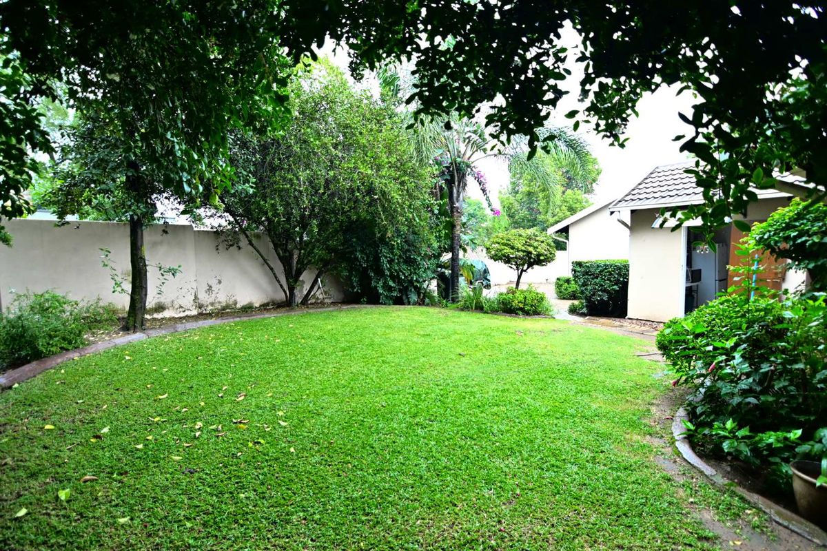 Beautiful Three Bedroom Family Home in Excellent Estate - Photo 3