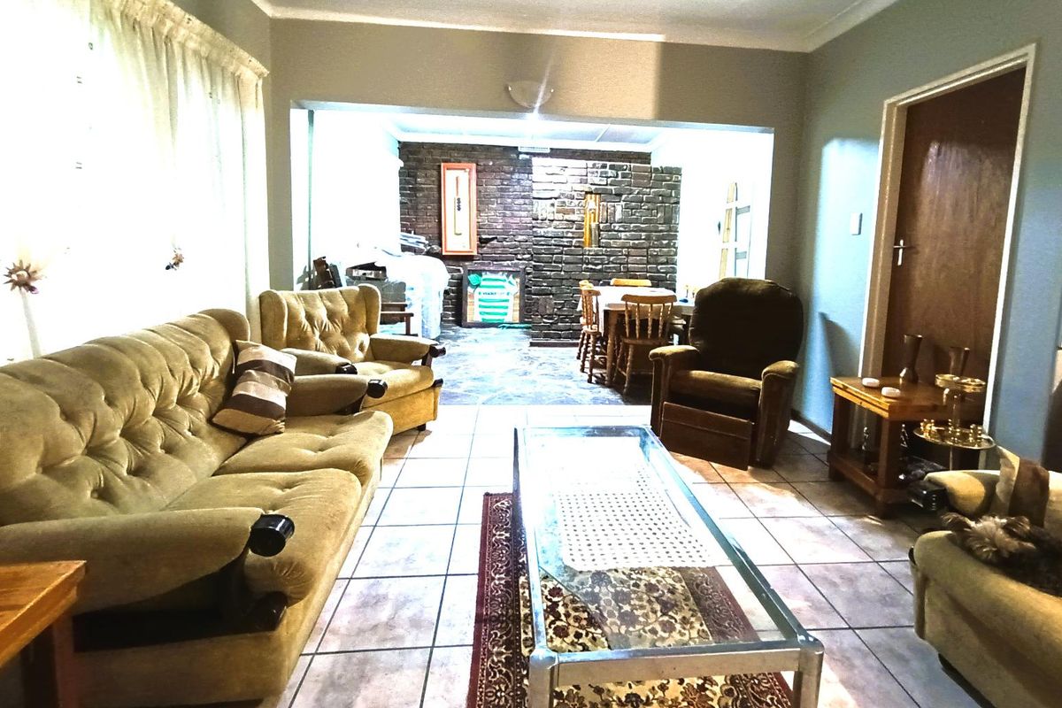 Well-Loved Family Home with Space for Everyone - Photo 5