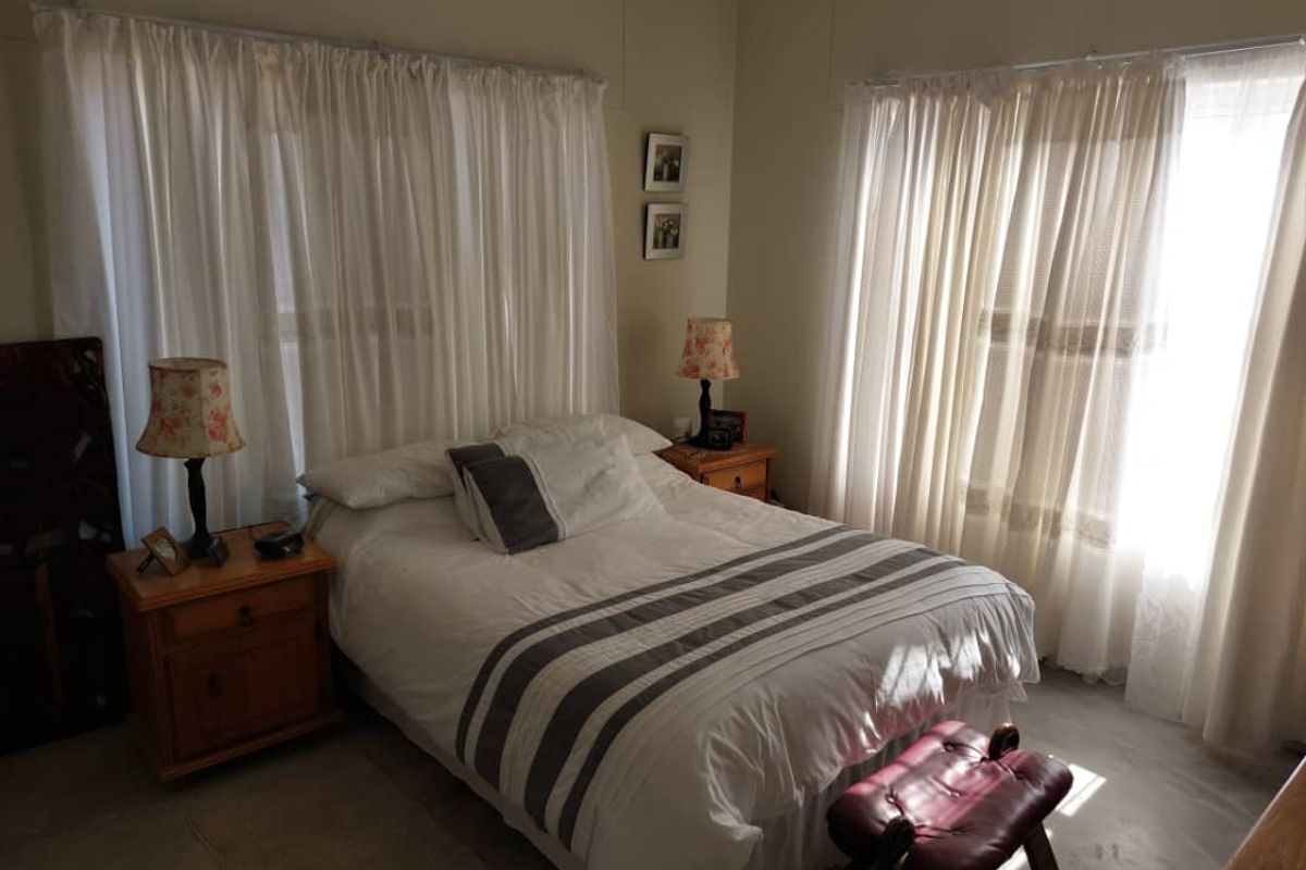 FOR SALE- 3 BEDROOM HOUSE IN EXTENTION 10, HENTIES BAY, NAMIBIA - Photo 2