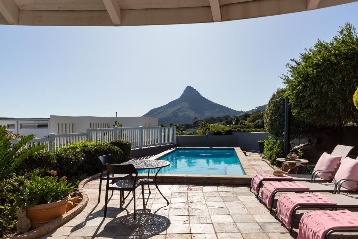 Gorgeous Villa with Unobstructed Mountain and Sea Views - Photo 3