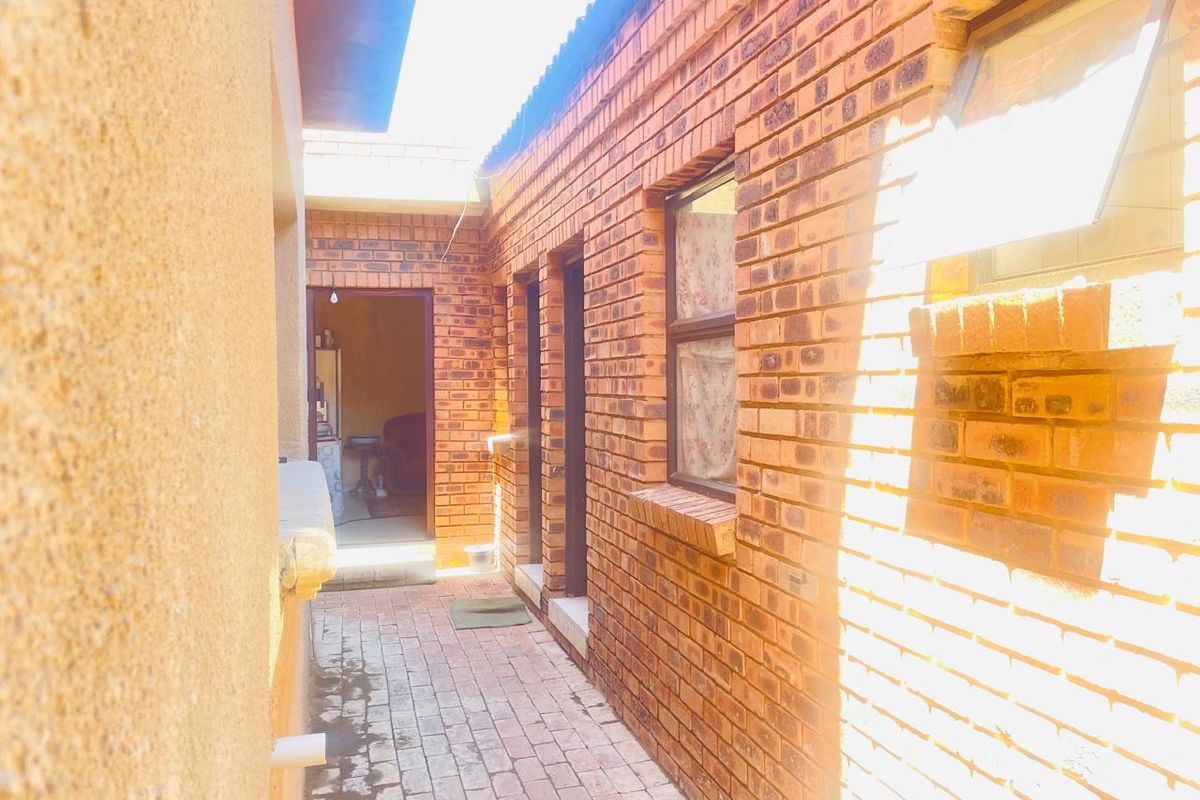 GREAT INVESTMENT OPPORTUNITY!!! - Photo 5