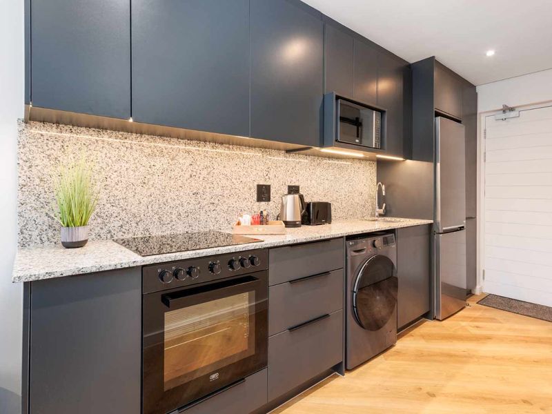 Fully Furnished Investment Apartment in the Sought-After 2 on Tabak in Paarl South - Photo 7