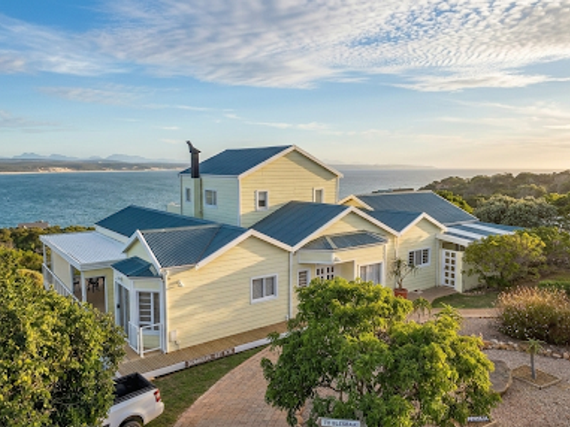 House For Sale in Karmosyn Vleesbaai with Dual Living - Photo 2