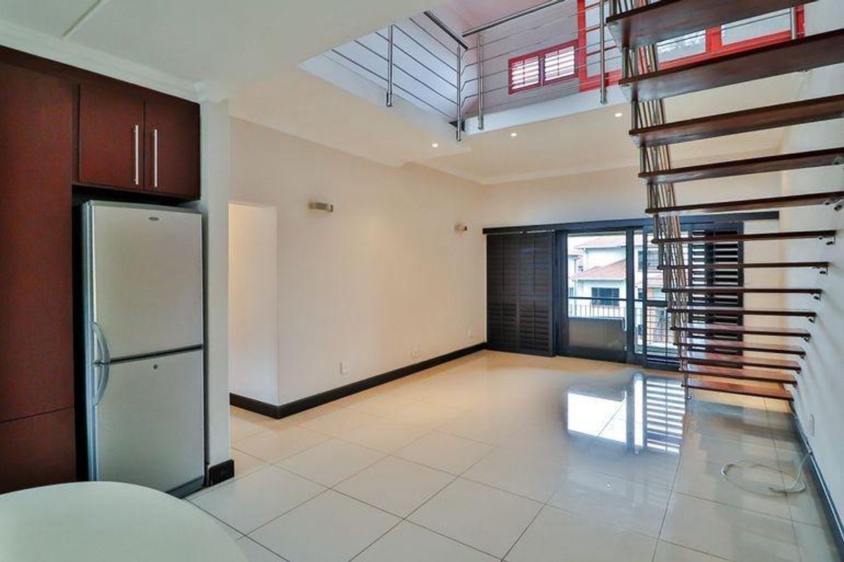 Modern Loft Apartment, Ideal for Young Professionals or Investors! - Photo 4