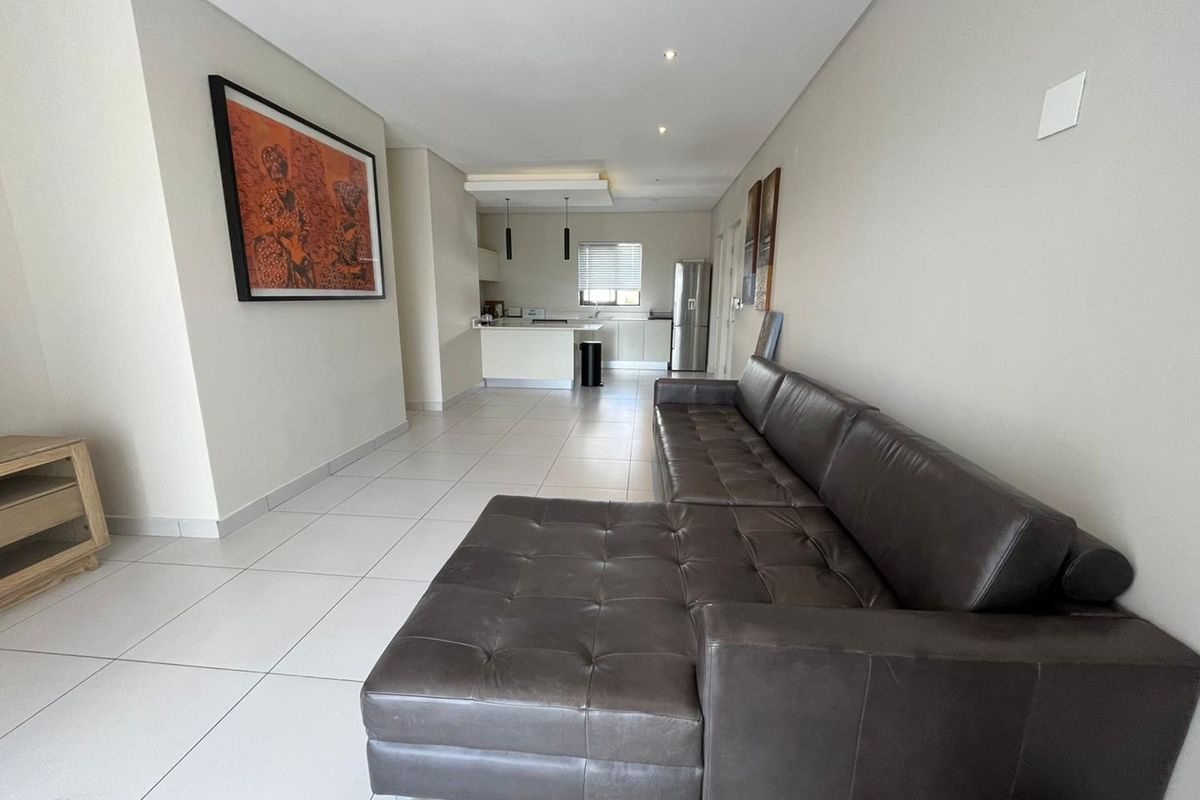 Fully Furnished Apartment In Hyde Park Awaits You - Photo 4
