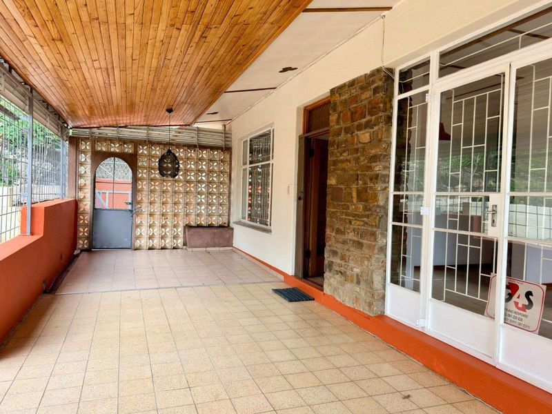 3 Bedroom House TO LET in Luxury Hill - Photo 6