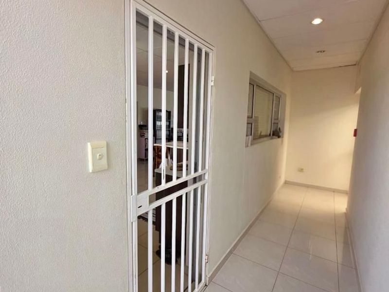 2 Bedroom Apartment For Sale - Photo 6