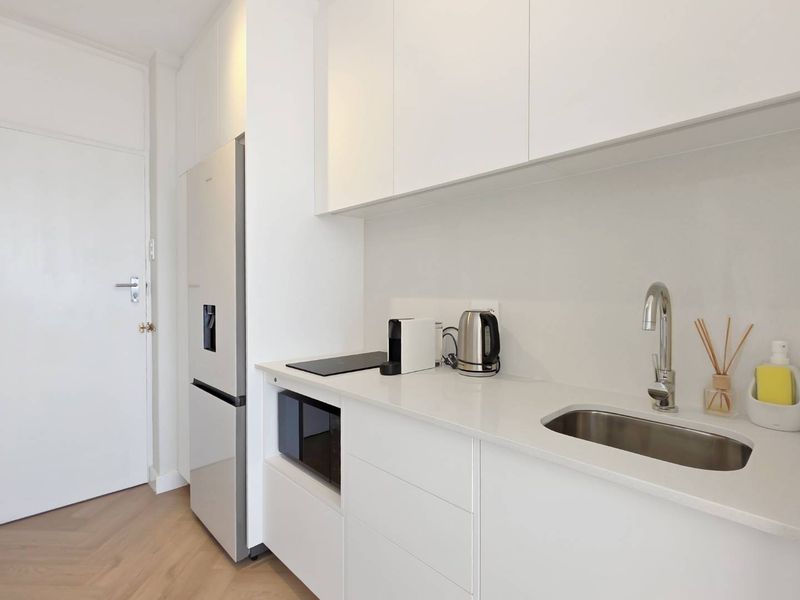 Stylish City Living in the Heart of Kloof Street - Photo 6