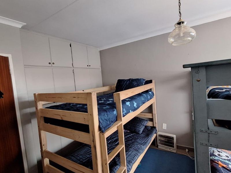 Secure & Perfectly Located in Langenhovenpark - Photo 7